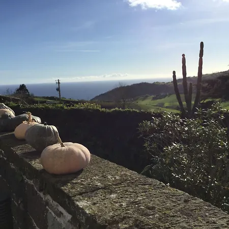 Alojamento de Acomodação e Pequeno-almoço Quinta Atlantis 3*